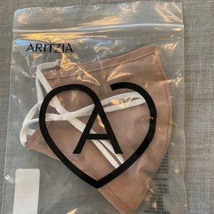 BRAND NEW Nude Pink Artitzia Mask Adjustable